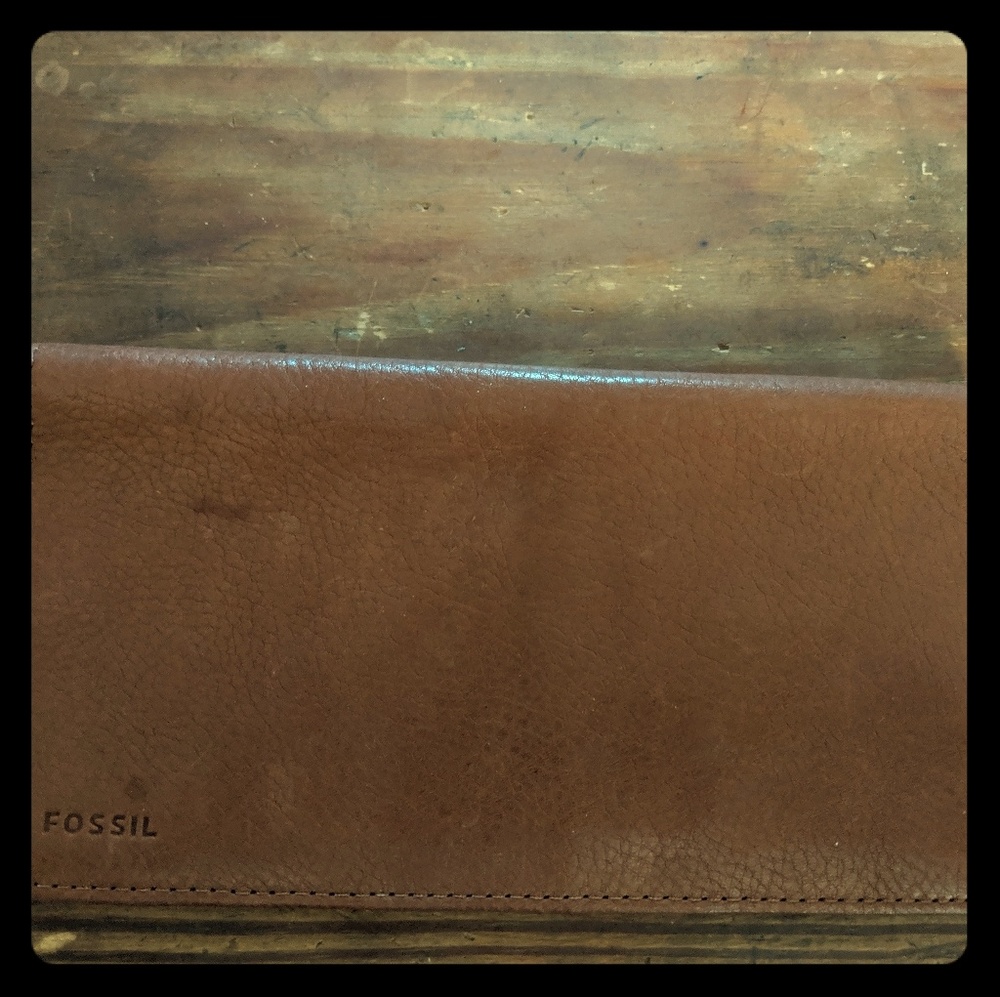 Fossil wallet/checkbook cover